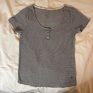 Black and white striped stretchy top